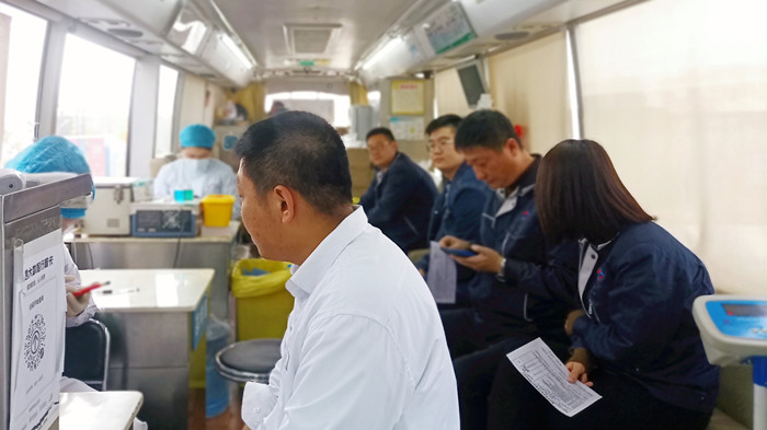 沈陽航空產(chǎn)業(yè)集團(tuán)組織員工開展“獻(xiàn)熱血、踐初心”無償獻(xiàn)血活動(dòng)