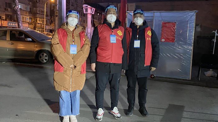 見(jiàn)疫善為 讓鮮亮的“志愿紅”在疫線閃耀